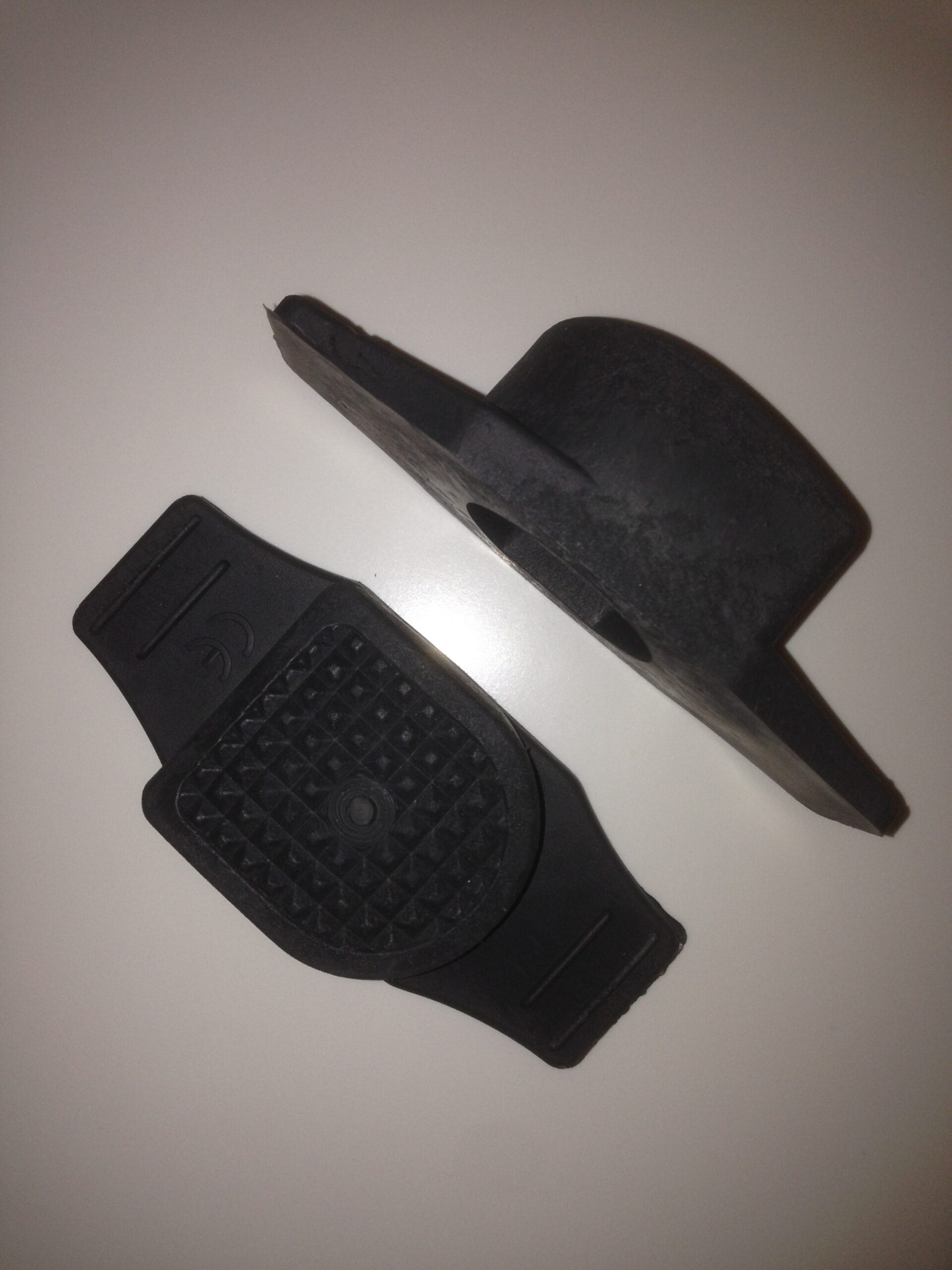 Felnőtt, gumi járósarok